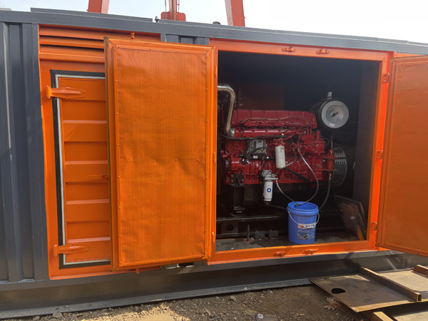 洪洞柴油发电机组在高温环境下运行时需要注意哪些问题？