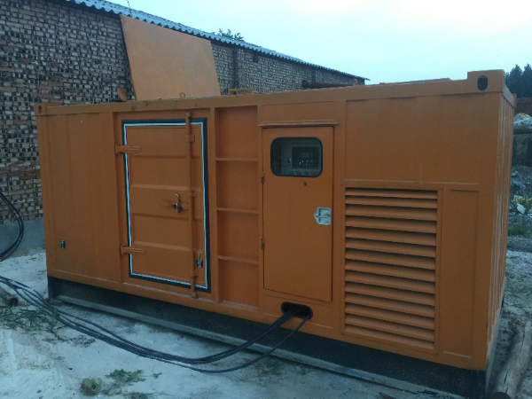 洪洞发电机组长期使用中，电缆线的敷设路径有哪些要求？