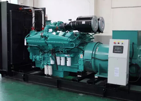 洪洞发电机如何选择合适的除垢剂来清洗水冷式机油散热器？